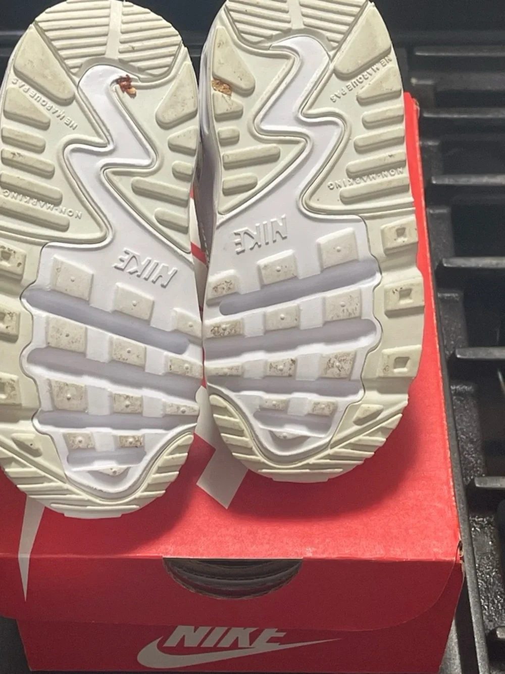 Nike Kids White Low-Top Sneakers